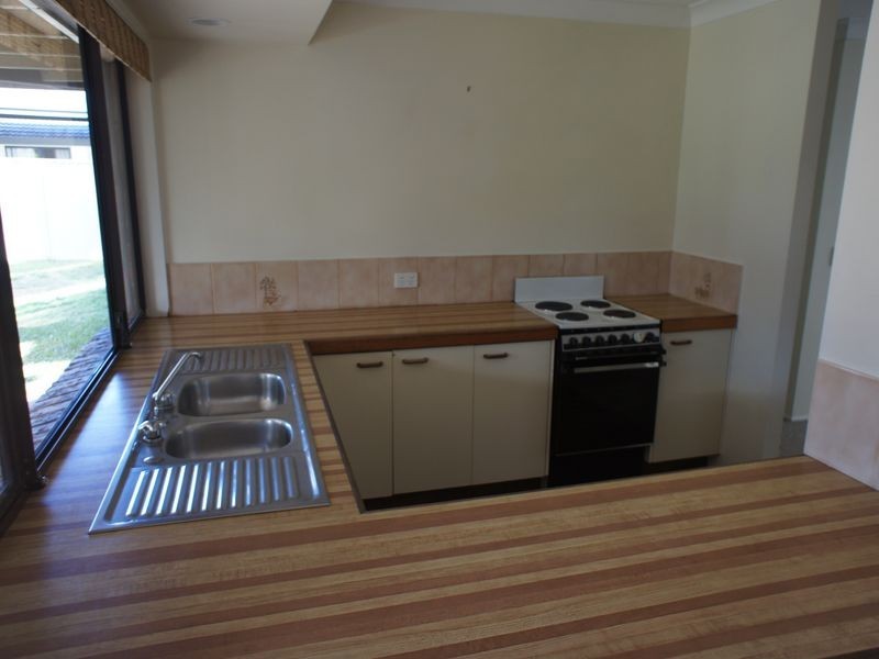 69 Barrier Reef Drive, Mermaid Waters QLD 4218