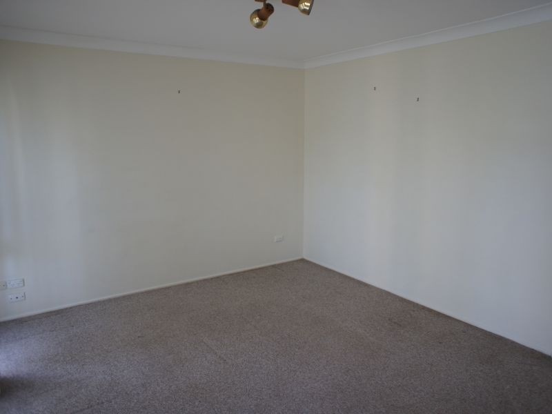 69 Barrier Reef Drive, Mermaid Waters QLD 4218