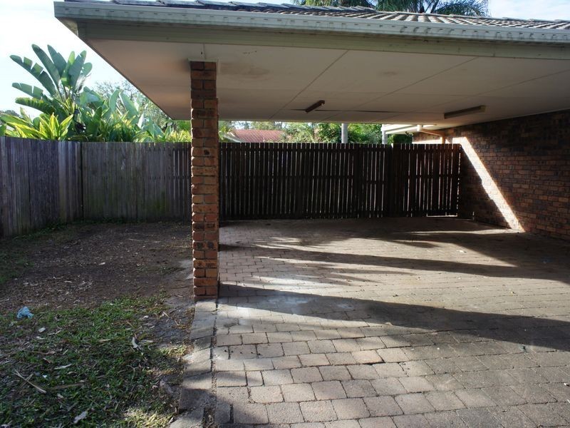 69 Barrier Reef Drive, Mermaid Waters QLD 4218
