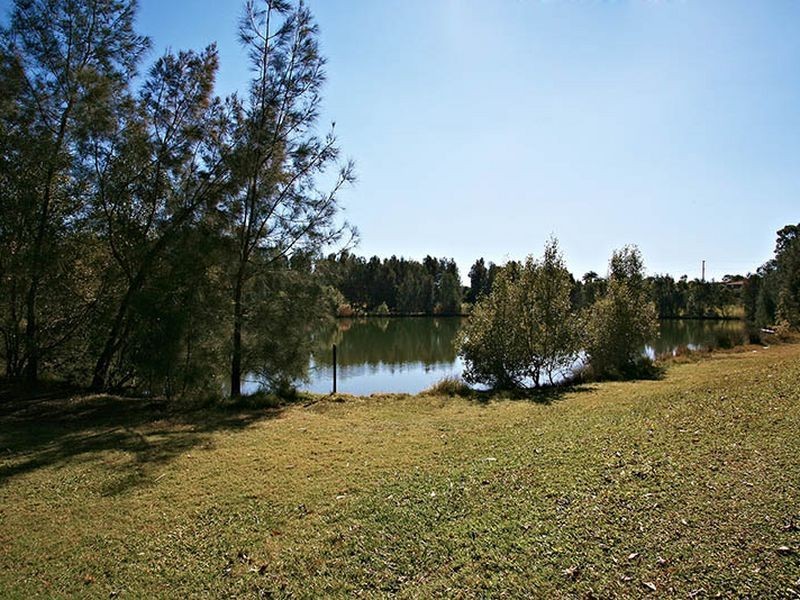 8 Baumea Court, Elanora QLD 4221