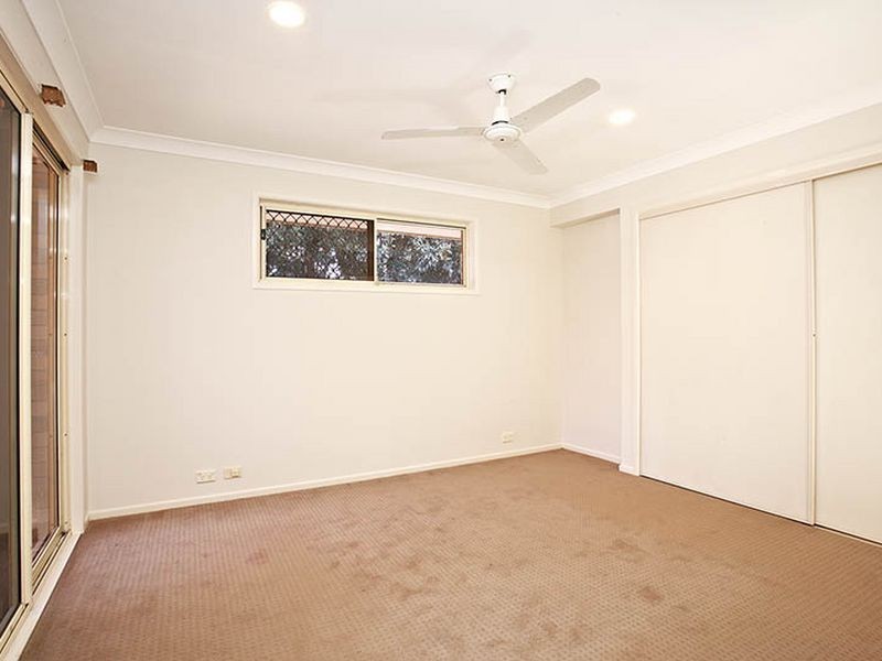 8 Baumea Court, Elanora QLD 4221