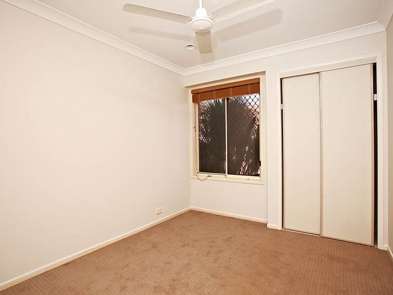 8 Baumea Court, Elanora QLD 4221