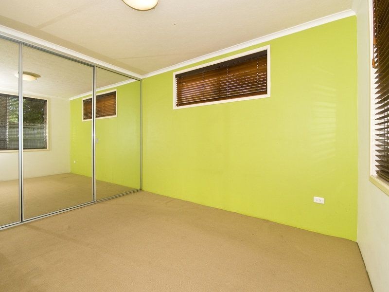 2/7 Allara Avenue, Palm Beach QLD 4221