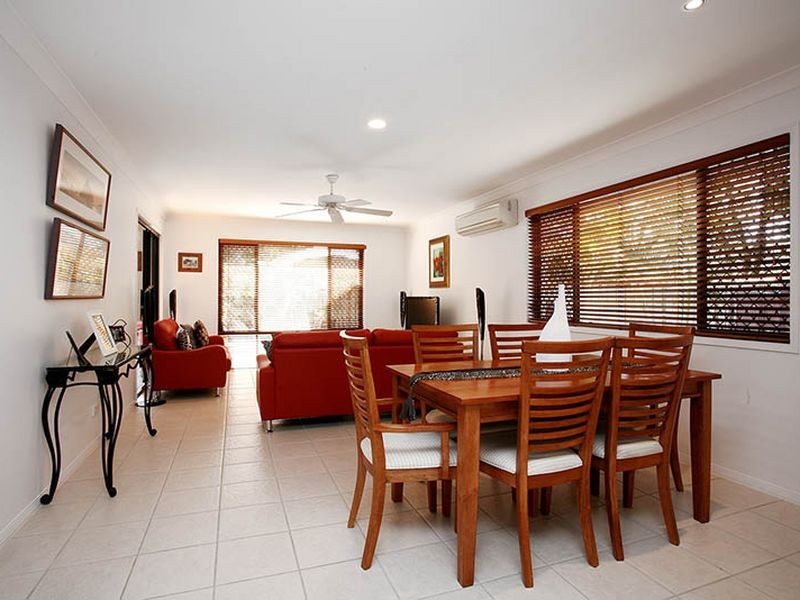 2/49 Keegan Cct, Currumbin Waters QLD 4223