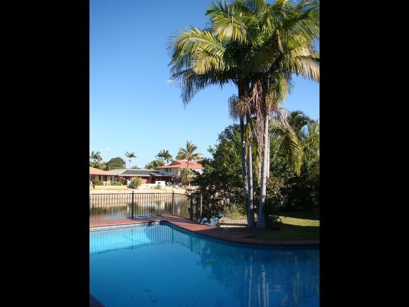 6 Swordfish Ct, Palm Beach QLD 4221