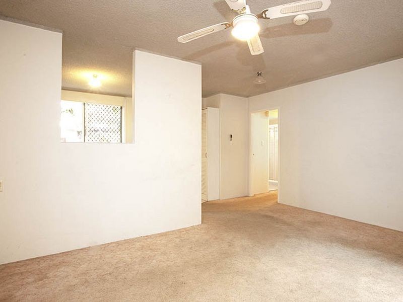 1/1976 Gold Coast Highway, Miami QLD 4220