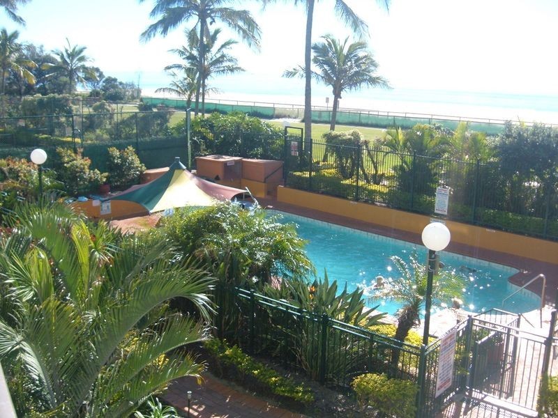 4E/969 Gold Coast Highway, Palm Beach QLD 4221