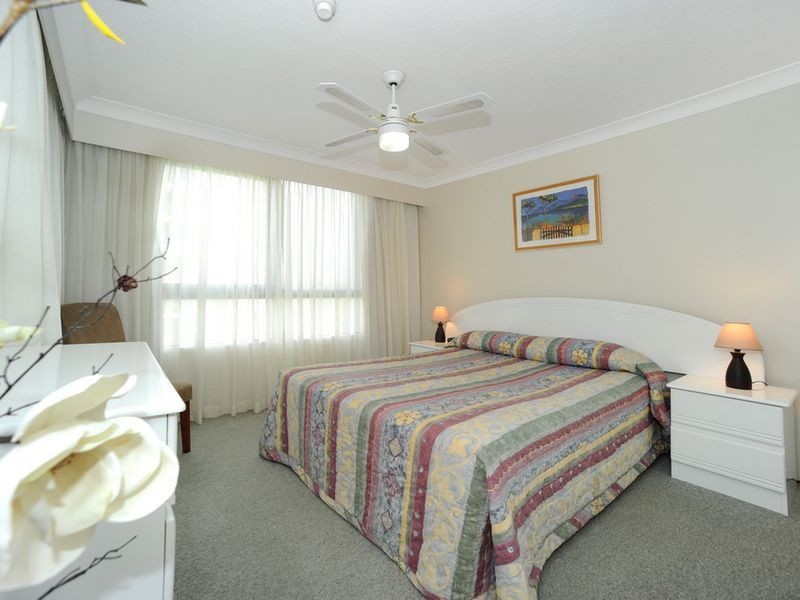 4E/969 Gold Coast Highway, Palm Beach QLD 4221