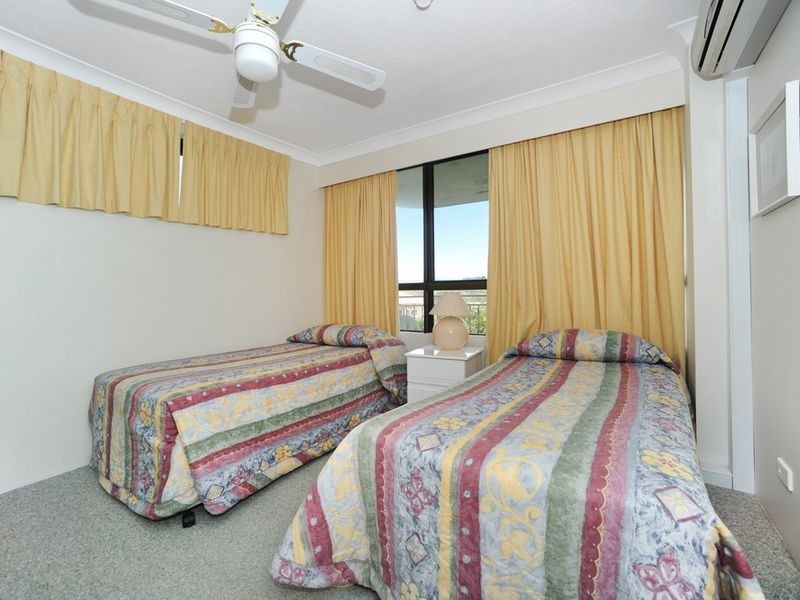 4E/969 Gold Coast Highway, Palm Beach QLD 4221