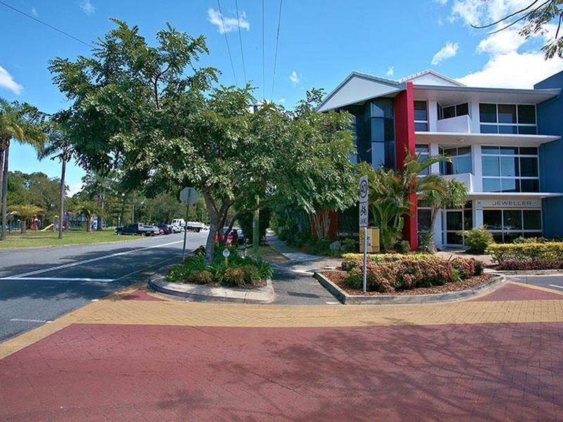 5/2 Philippine Parade, Palm Beach QLD 4221