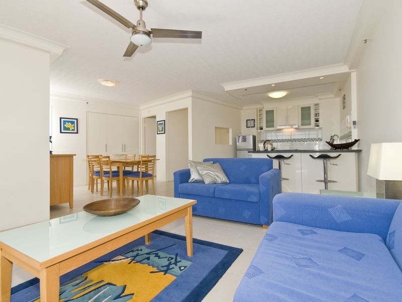 4e/973 Gold Coast Highway, Palm Beach QLD 4221