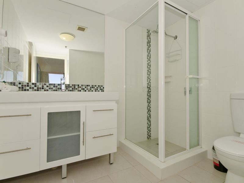 4e/973 Gold Coast Highway, Palm Beach QLD 4221