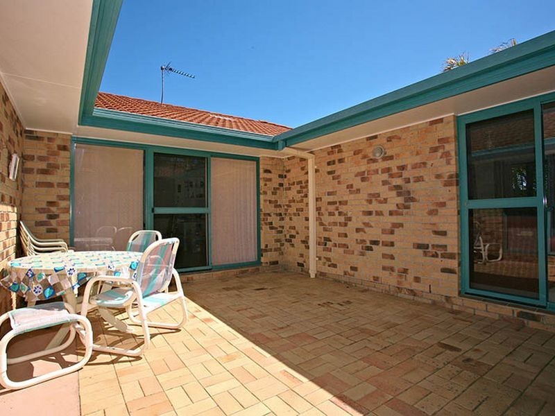 49 Saffron Street, Elanora QLD 4221