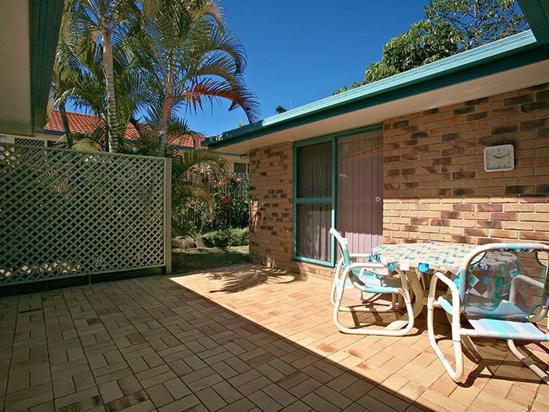 49 Saffron Street, Elanora QLD 4221