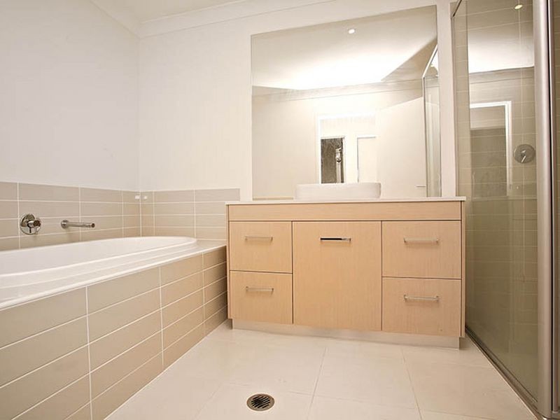 181/2 Inland Dr, Tugun QLD 4224