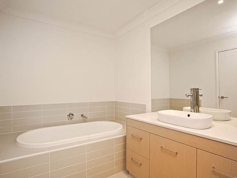 181/2 Inland Dr, Tugun QLD 4224