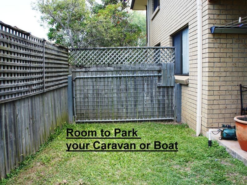 93 K P McGrath Dr, Elanora QLD 4221