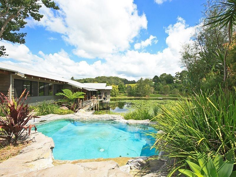33 Dungogie Drive, Tallebudgera QLD 4228