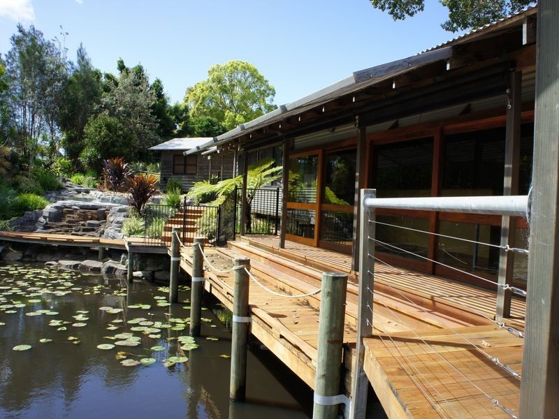 33 Dungogie Drive, Tallebudgera QLD 4228