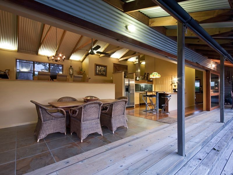 33 Dungogie Drive, Tallebudgera QLD 4228