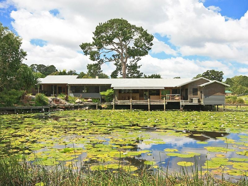 33 Dungogie Drive, Tallebudgera QLD 4228