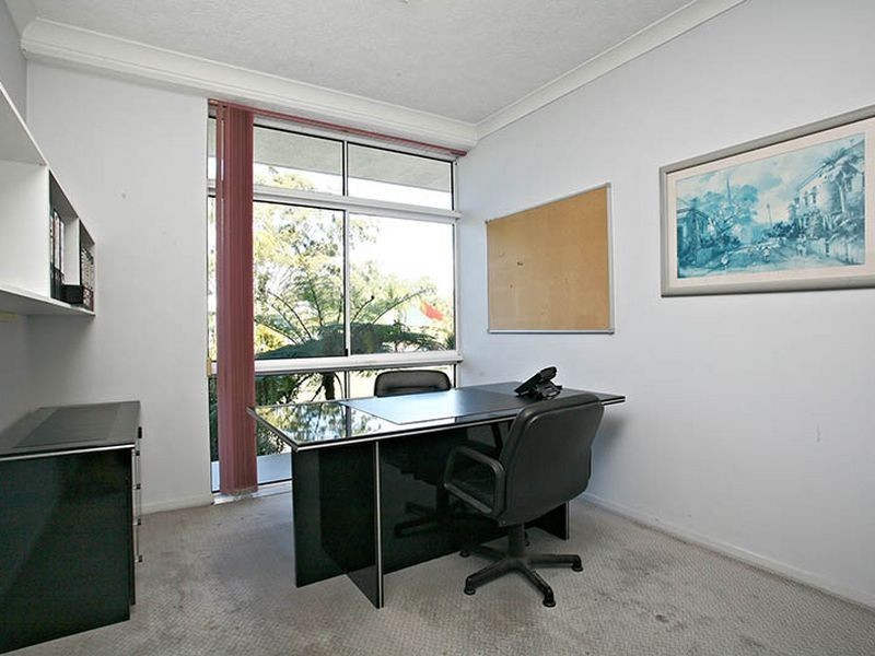 5/2 Philippine Parade, Palm Beach QLD 4221