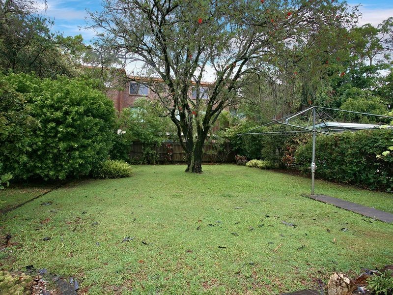 69 Leyte Avenue, Palm Beach QLD 4221
