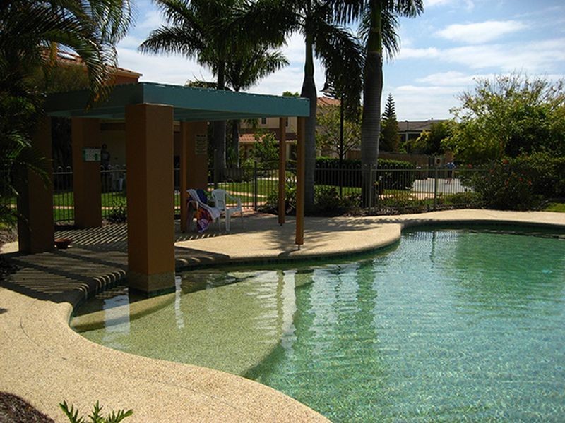 9/1 Warbler Parade, Varsity Lakes QLD 4227