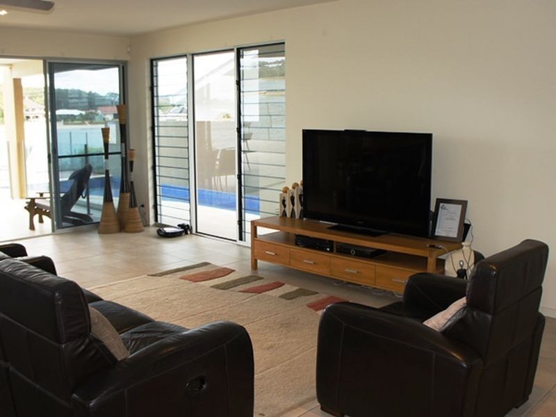 2/86 Parnki Parade, Palm Beach QLD 4221