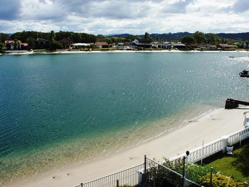 2/86 Parnki Parade, Palm Beach QLD 4221