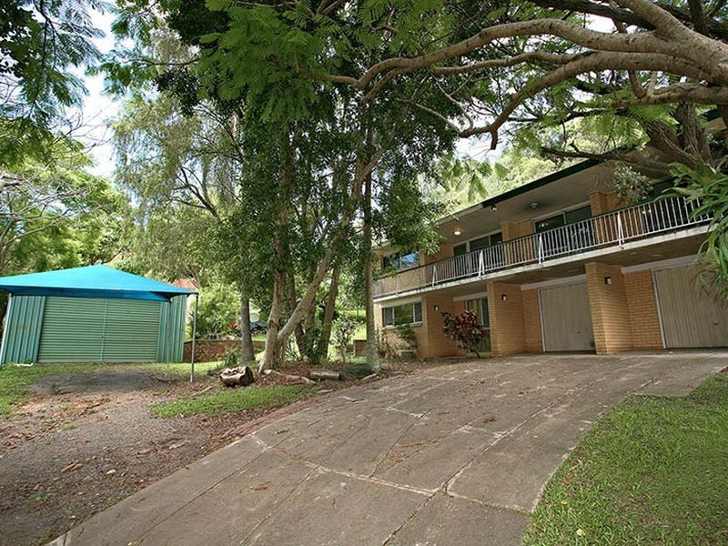 2A Cotton St, Burleigh Heads QLD 4220