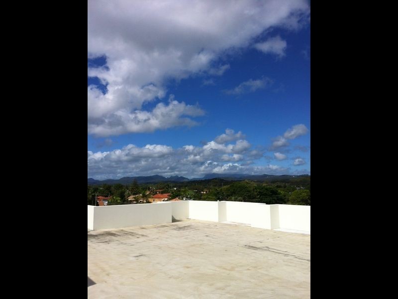 2/63 Tallebudgera Drive, Palm Beach QLD 4221