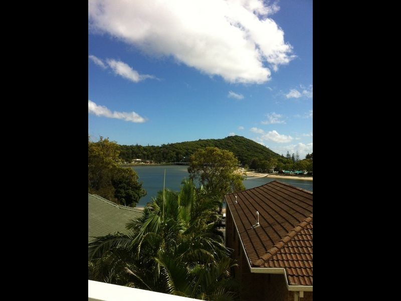 2/63 Tallebudgera Drive, Palm Beach QLD 4221