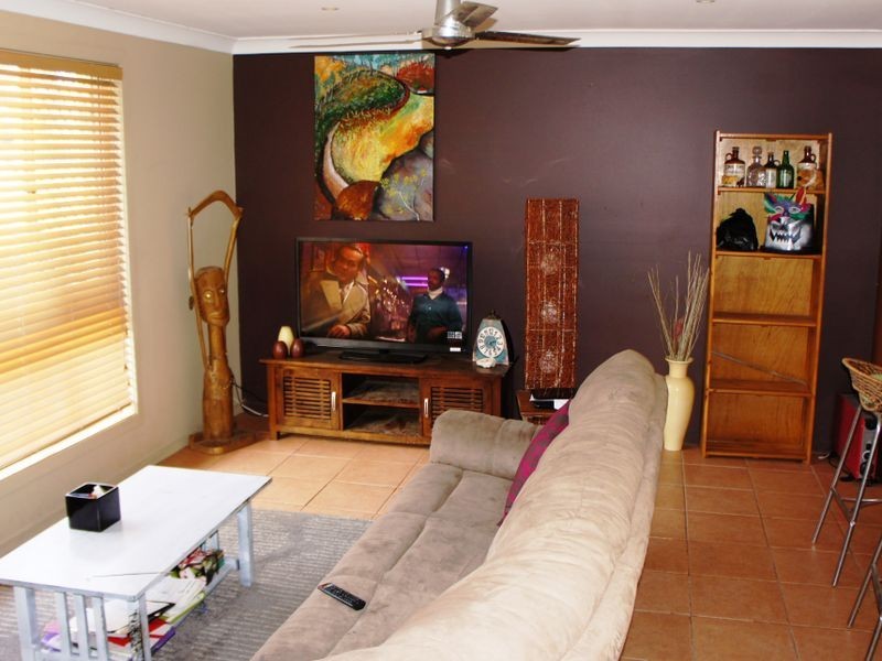 9 Bushtree Court, Burleigh Waters QLD 4220