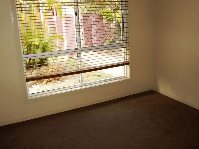 9 Bushtree Court, Burleigh Waters QLD 4220