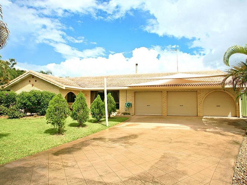 12 Cedar Court, Palm Beach QLD 4221