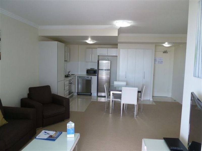 1302/10 Fifth Avenue, Palm Beach QLD 4221