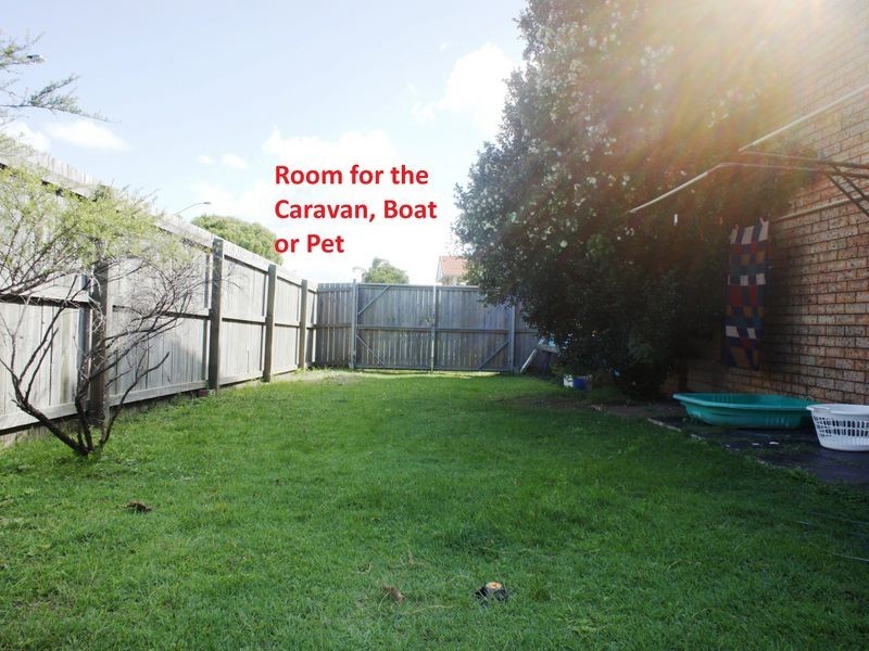 1/1 Barbet Place, Burleigh Waters QLD 4220