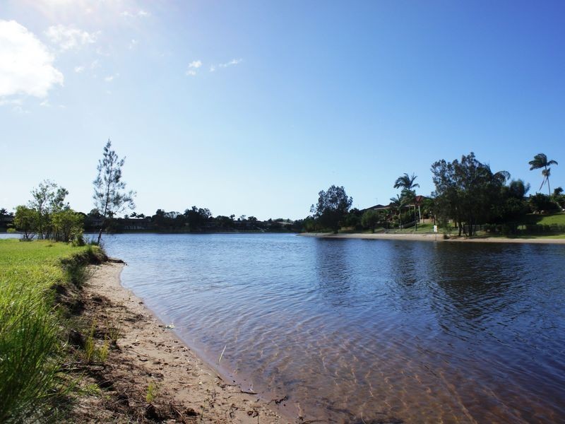 1/1 Barbet Place, Burleigh Waters QLD 4220