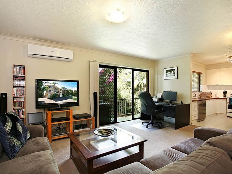 7/3 Lind Avenue, Palm Beach QLD 4221
