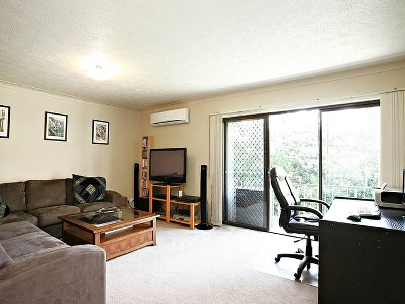 7/3 Lind Avenue, Palm Beach QLD 4221
