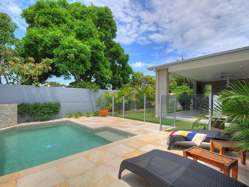 17 Mokera Avenue, Palm Beach QLD 4221