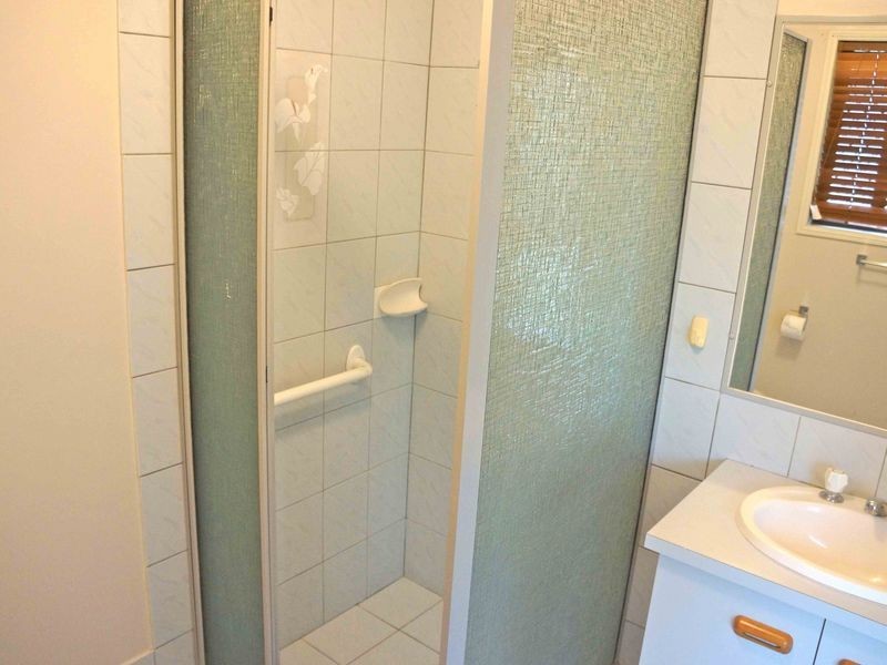 167 K P McGrath Drive, Elanora QLD 4221