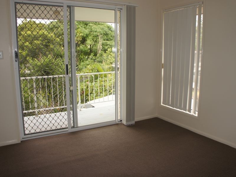 2/14 Twenty Third Ave, Palm Beach QLD 4221