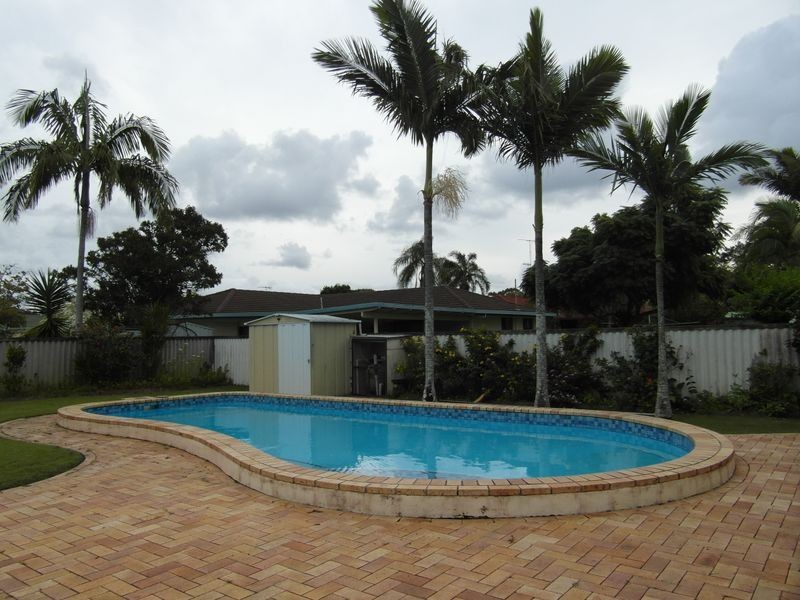 28 Diplacus Drive, Palm Beach QLD 4221