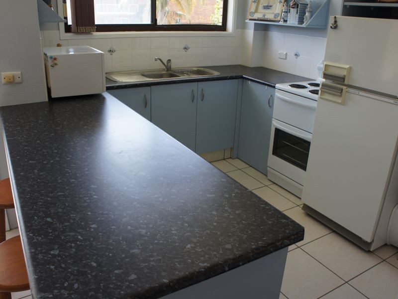 6/4 Allara Ave, Palm Beach QLD 4221