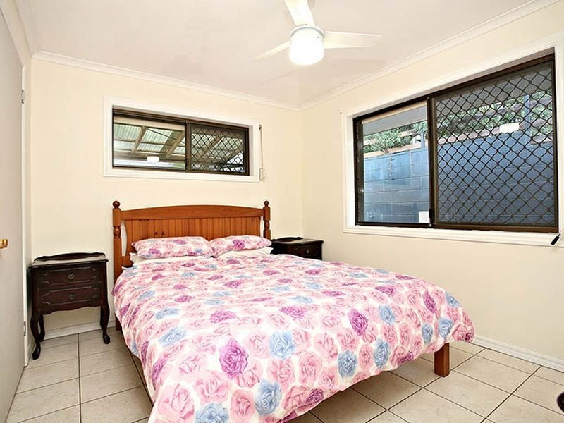 12 Foothill Street, Elanora QLD 4221