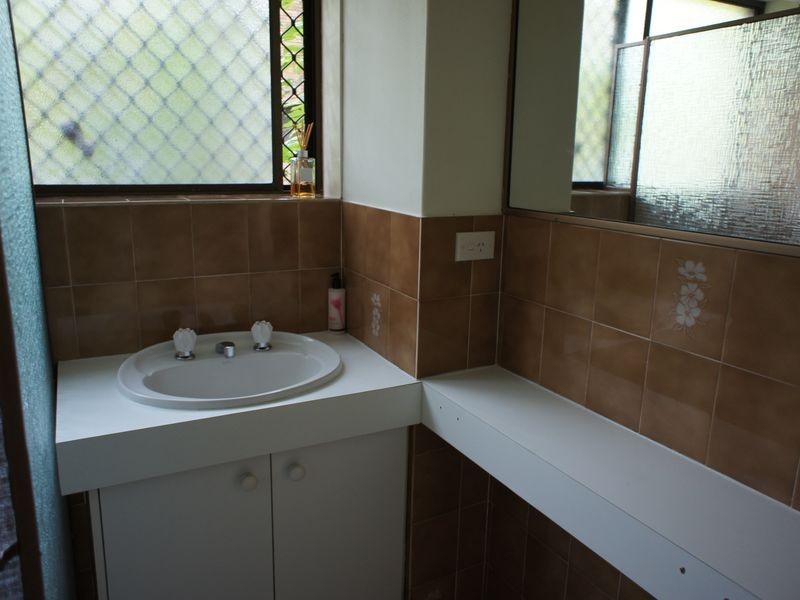 1/3 Nalla Court, Palm Beach QLD 4221