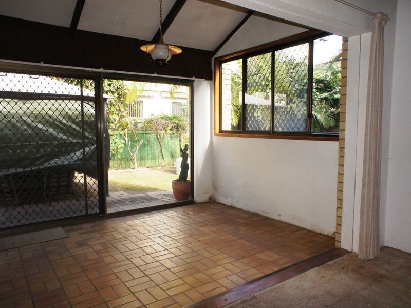 5/7 Lind Avenue, Palm Beach QLD 4221
