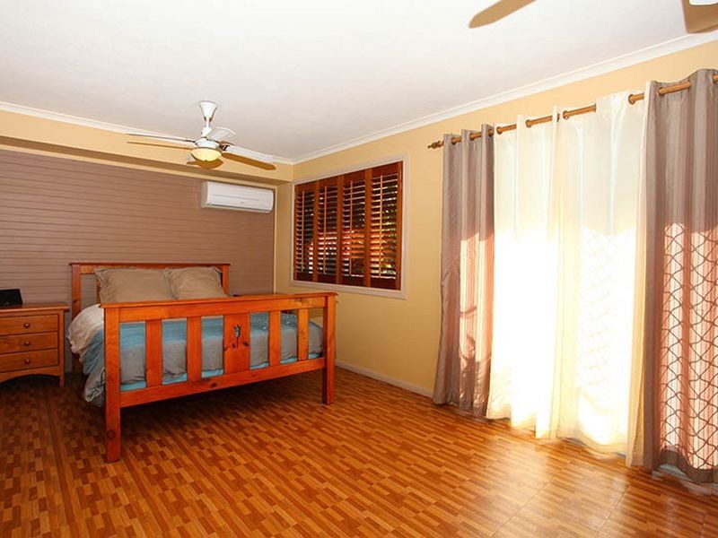 27 Fourteenth Avenue, Palm Beach QLD 4221